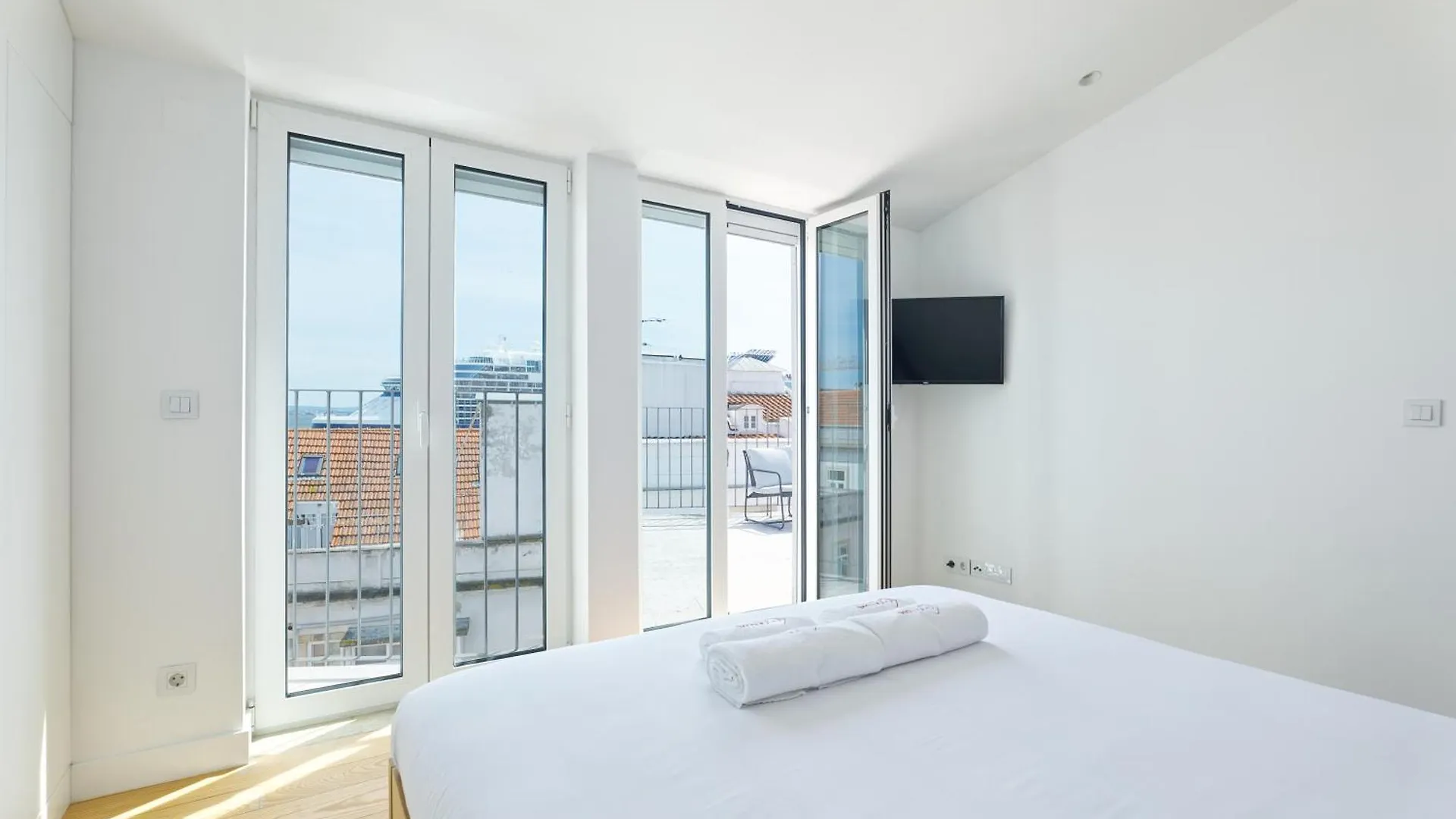 Inloveapartments - Luxury In Alfama Lisbon Portugal